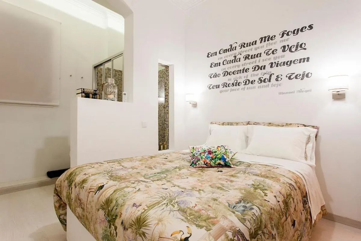 Ginjinha House - 4 Rooms - Bairro Alto - With Ac! Lisbon